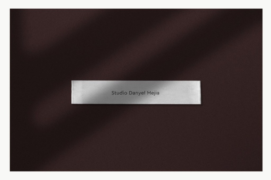 14+ Download Clothes Label Mockup Free&nbsp;Psd