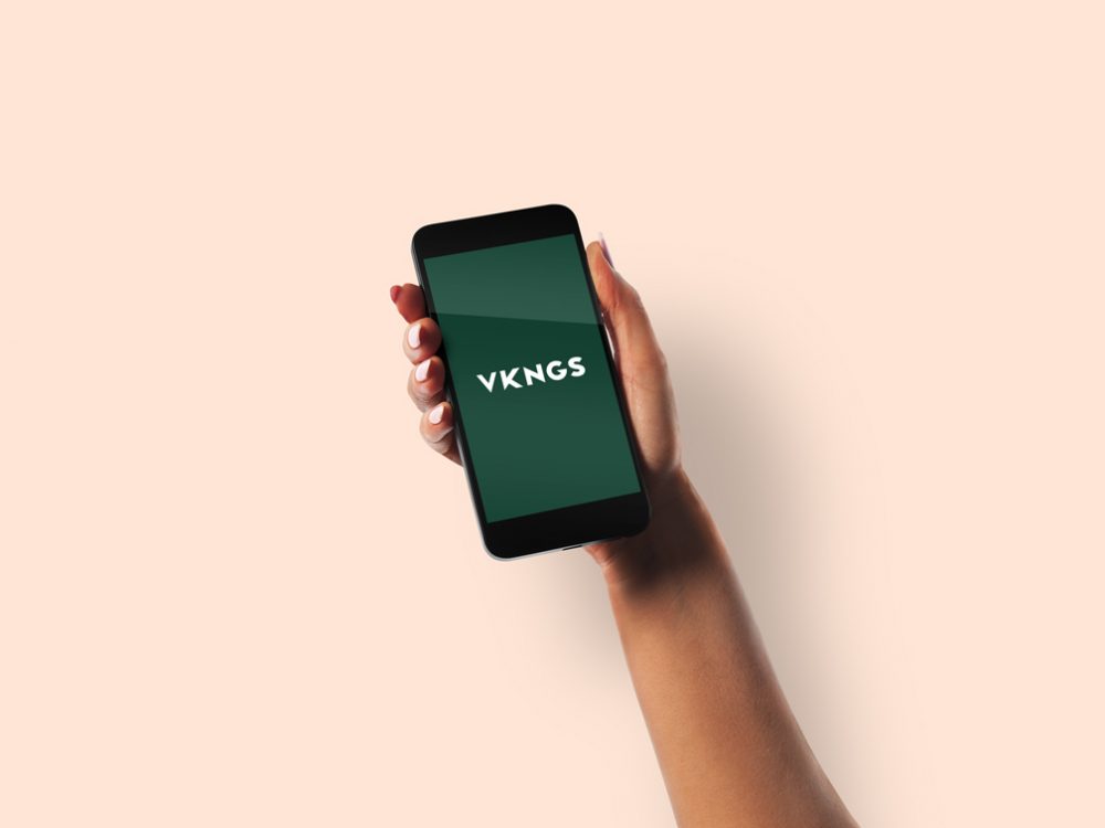 33+ Download Hand Holding Phone Mockup Free&nbsp;Psd