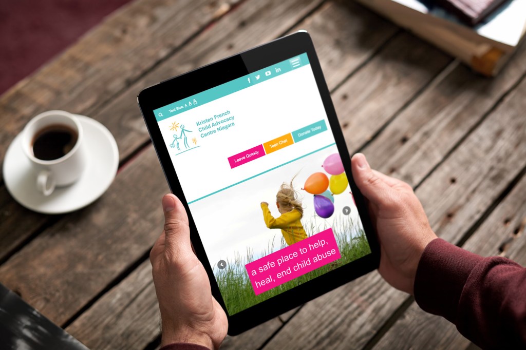 33+ Download Ipad Hand Mockup&nbsp;Psd